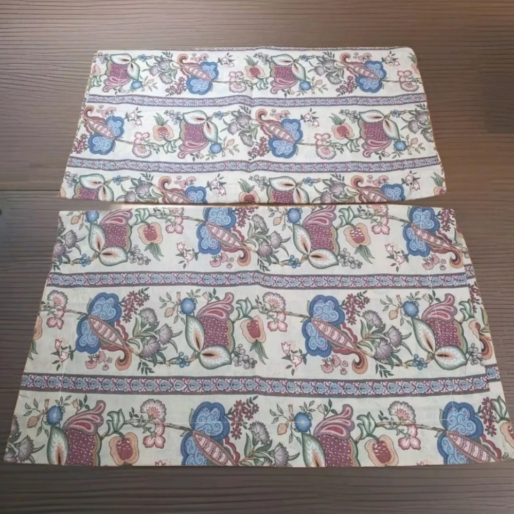 Vintage Floral Pailsey Pillow Shams Boho Fairy Hippie Cottage Sz 26 X 30 In